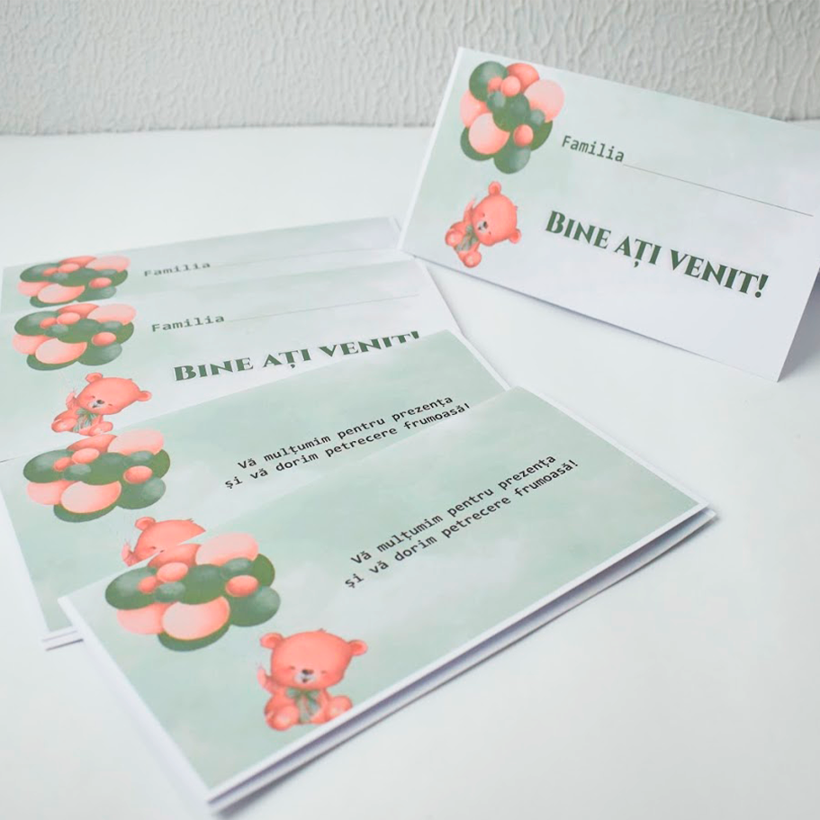 Plic ursuleț verde pentru daruri