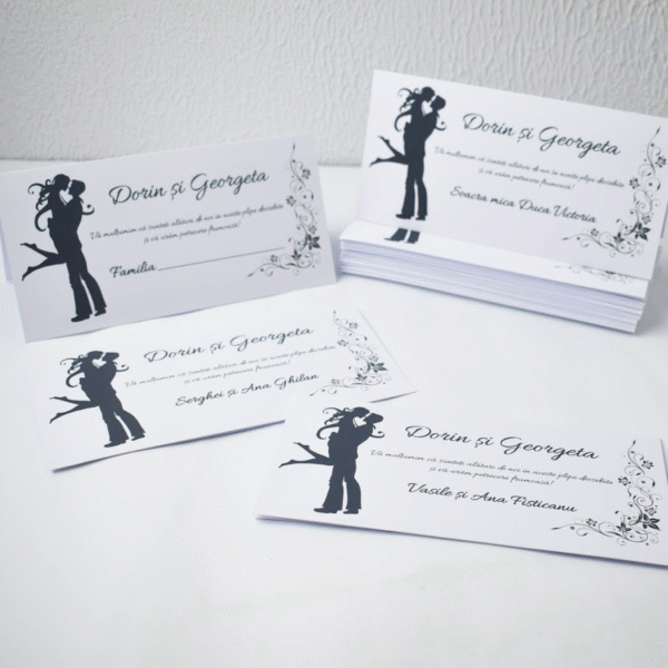 Plic elegant pentru daruri – design alb-negru cu cuplu fericit