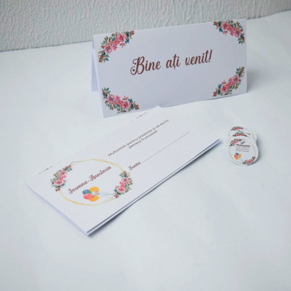 Plic elegant cu flori – daruri pentru fetiță