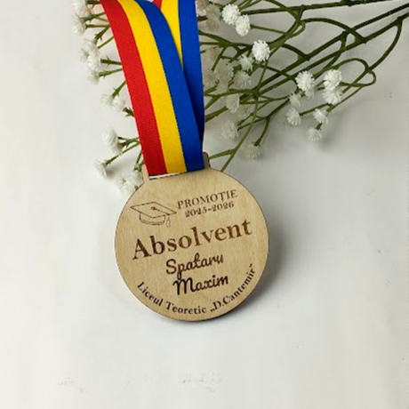 Medalii personalizate pentru absolvenți